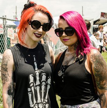 Use of hair dye at festivals part of festival fashion 2021