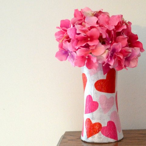 DIY Flower Vase Valentine's Day Gift Ideas by Bulk Apparel Wholesaler