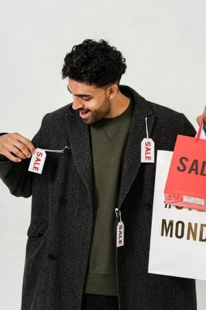 Reap the benefits of shopping from a reputable blank apparel supplier. 